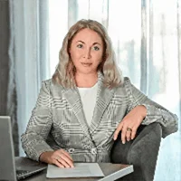Елена Уварова